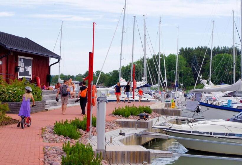 住宿加早餐 Villa Högbo