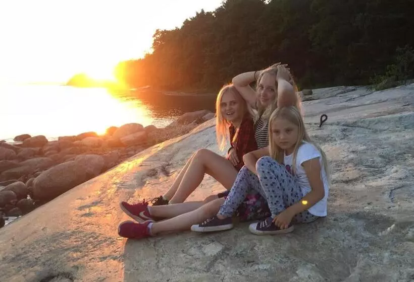 Aamiaismajoitus (B&B) Villa Högbo