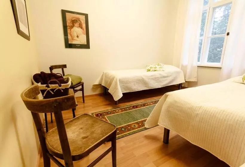 Aamiaismajoitus (B&B) Villa Högbo