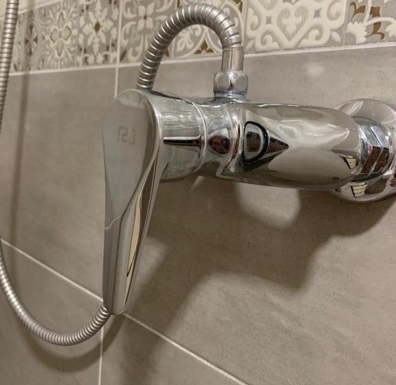 בית מלון כפרי узвар