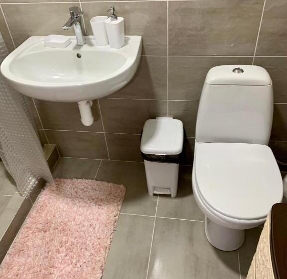 בית מלון כפרי узвар