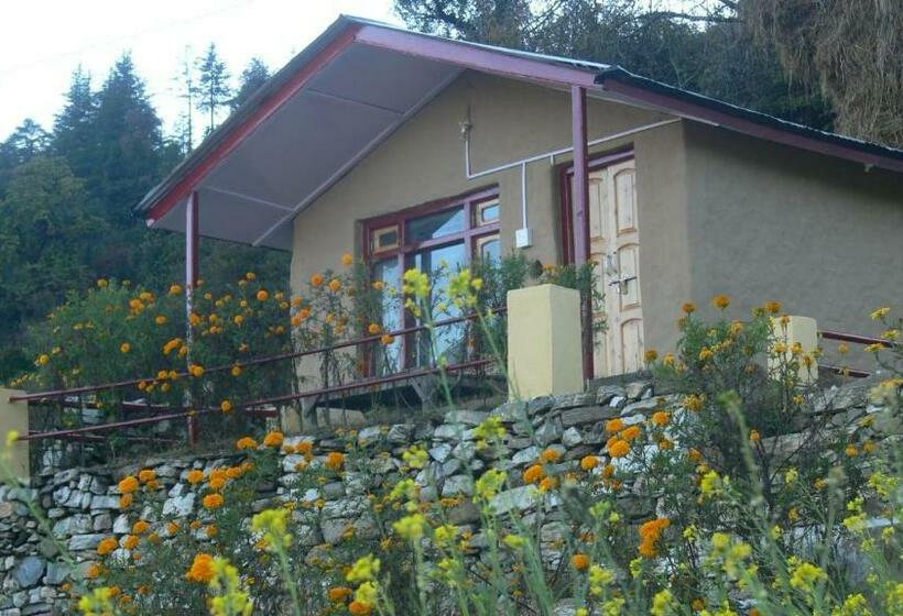 فندق Raithal Retreat