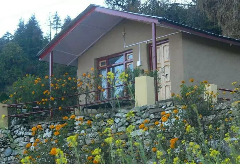 ホテル Raithal Retreat