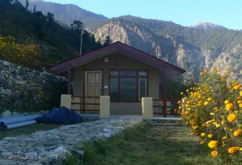 ホテル Raithal Retreat