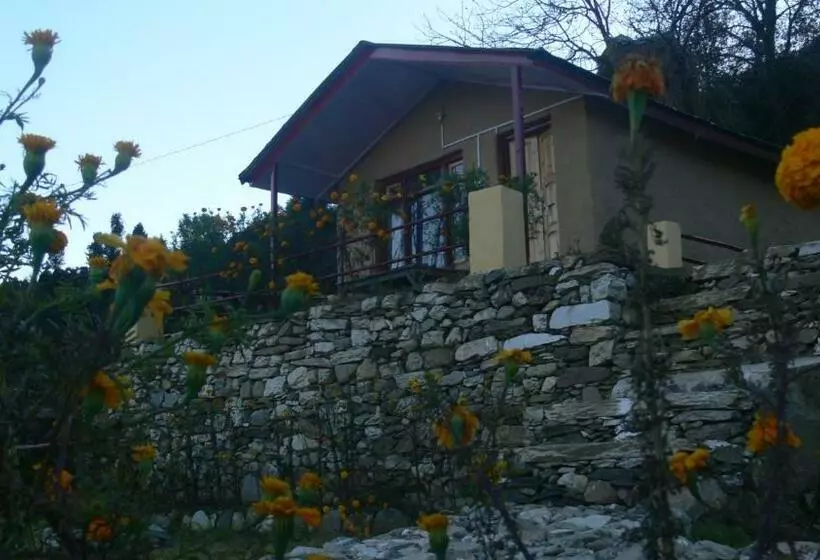 ホテル Raithal Retreat