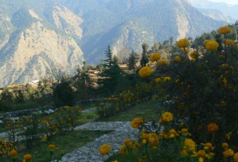 فندق Raithal Retreat
