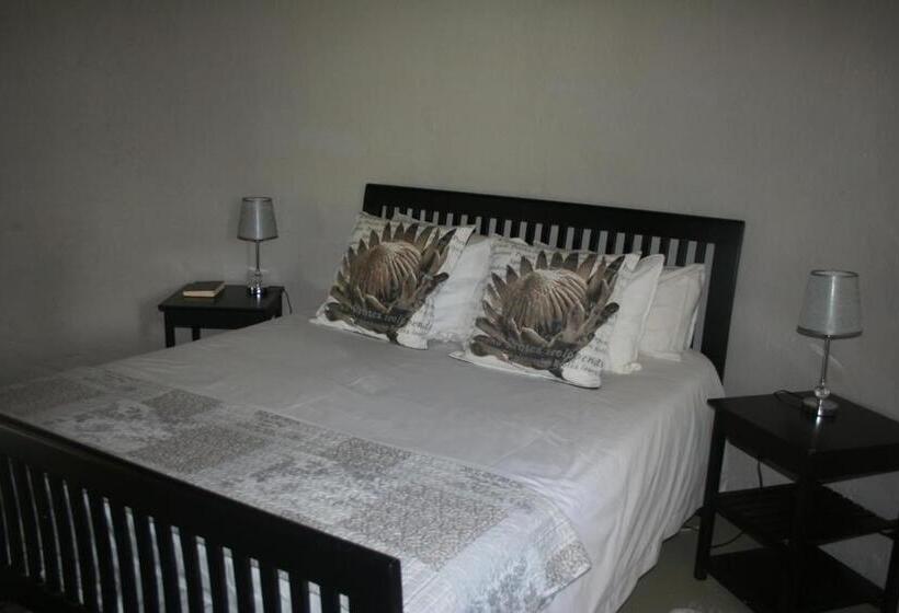 호텔 Suikerbosskuur Rondavel & Chalet