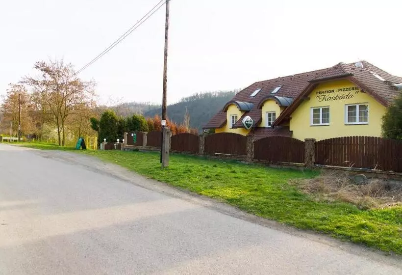 Majatalo Guest House Kaskáda
