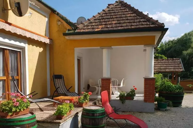 ペンション Kerka Völgyi Vendégház