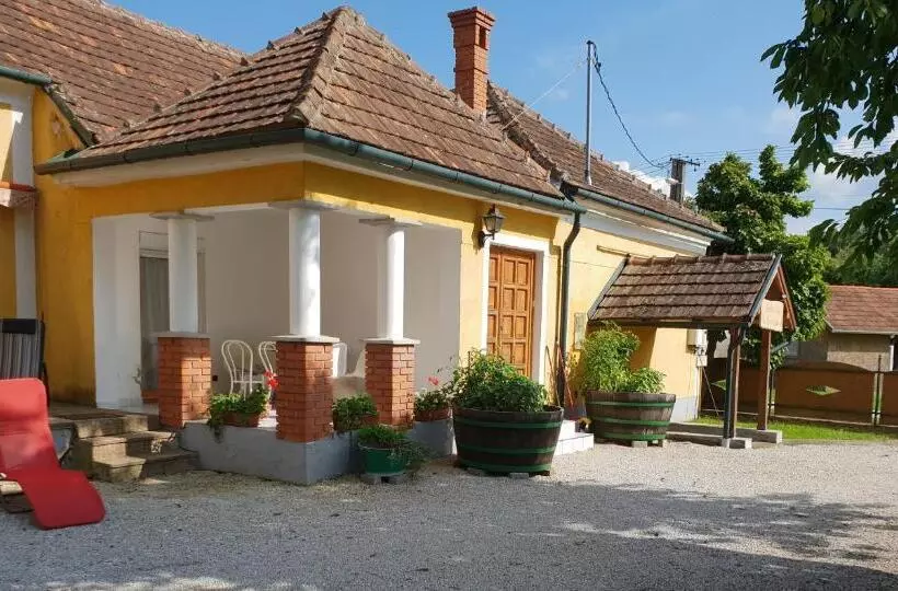 ペンション Kerka Völgyi Vendégház