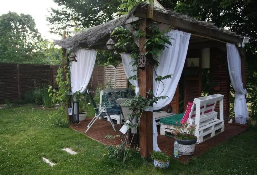 ペンション Leschambresdanne