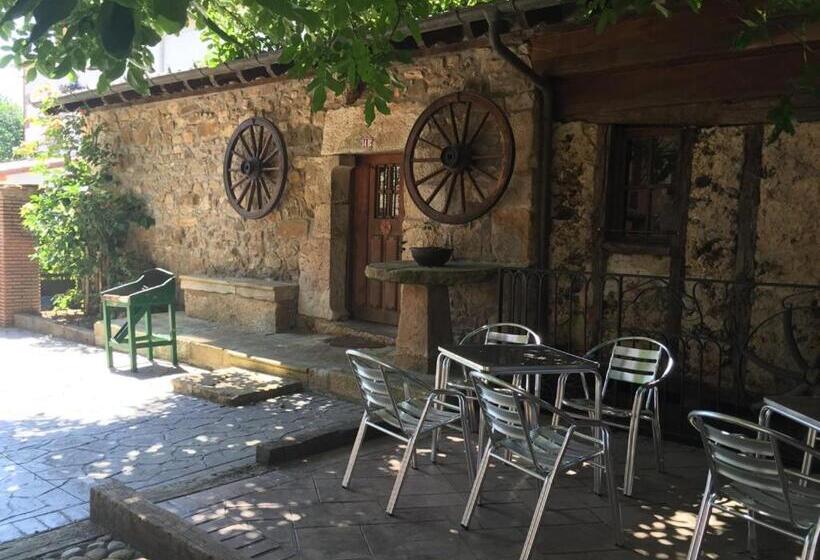 بنسيون Posada El Molino De Cadalso