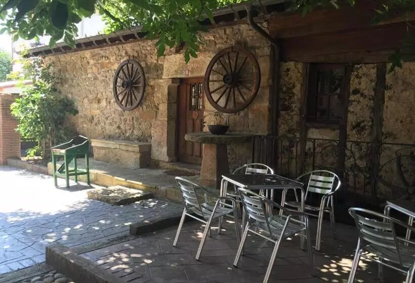 Majatalo Posada El Molino De Cadalso