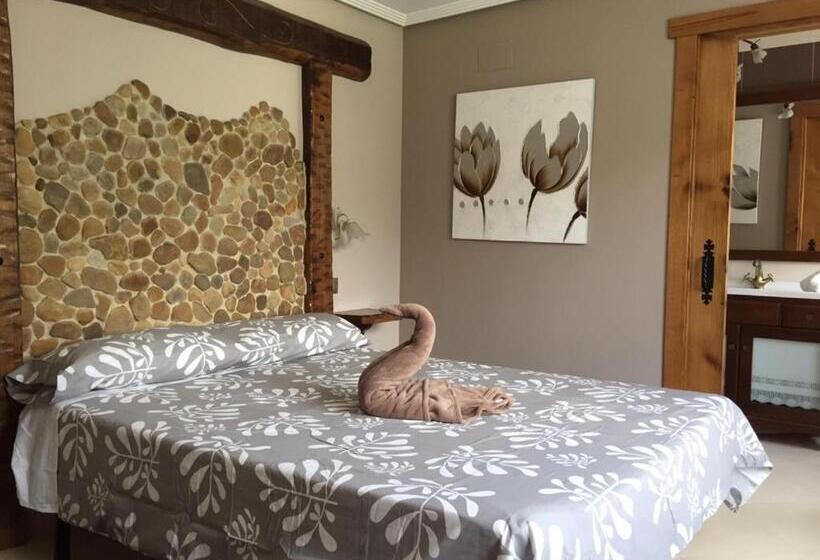 بنسيون Posada El Molino De Cadalso