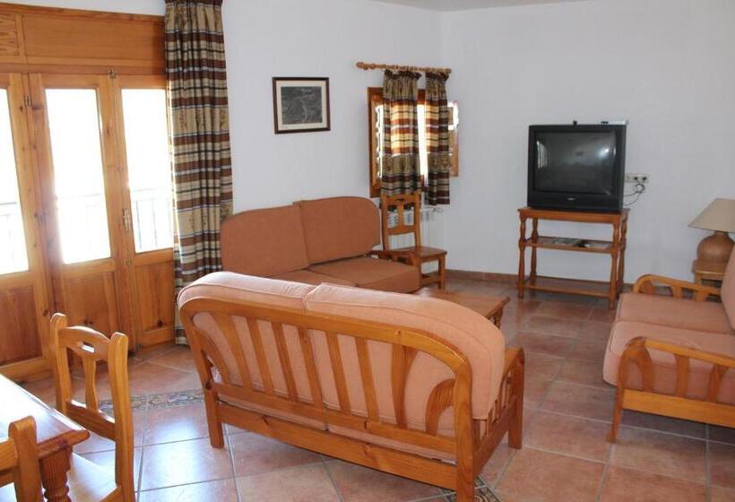 بنسيون Posada Manolon