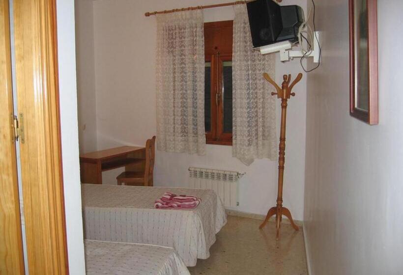 بنسيون Posada Manolon