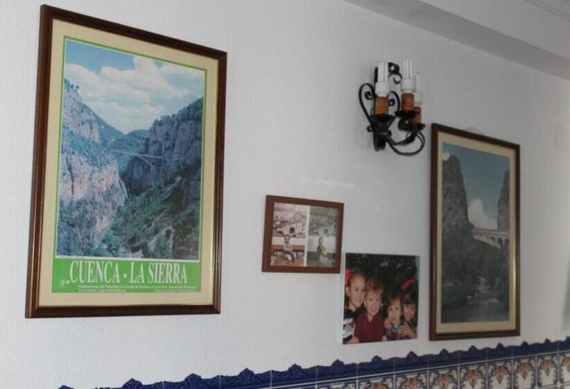 بنسيون Posada Manolon