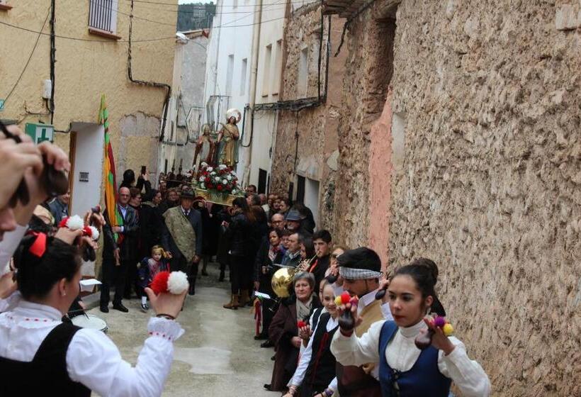 بنسيون Posada Manolon