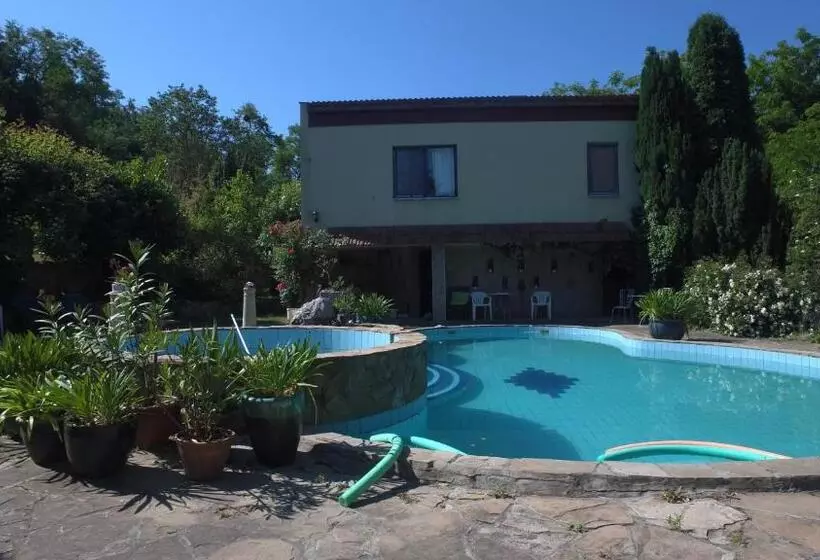 Majatalo Rosehill Cottage