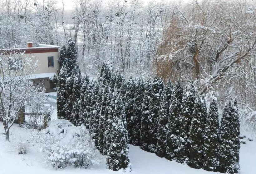 Majatalo Rosehill Cottage