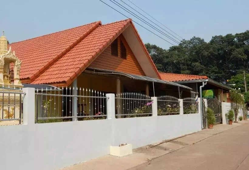 Malee Resort