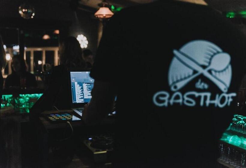 Vandrarhem Der Gasthof