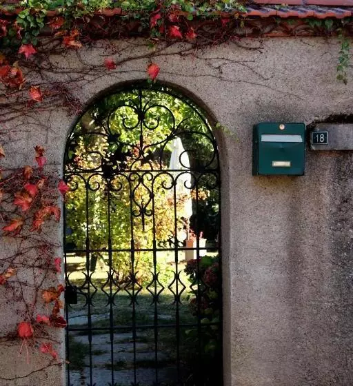 ベッドアンドブレックファースト Au Relais De Nèche