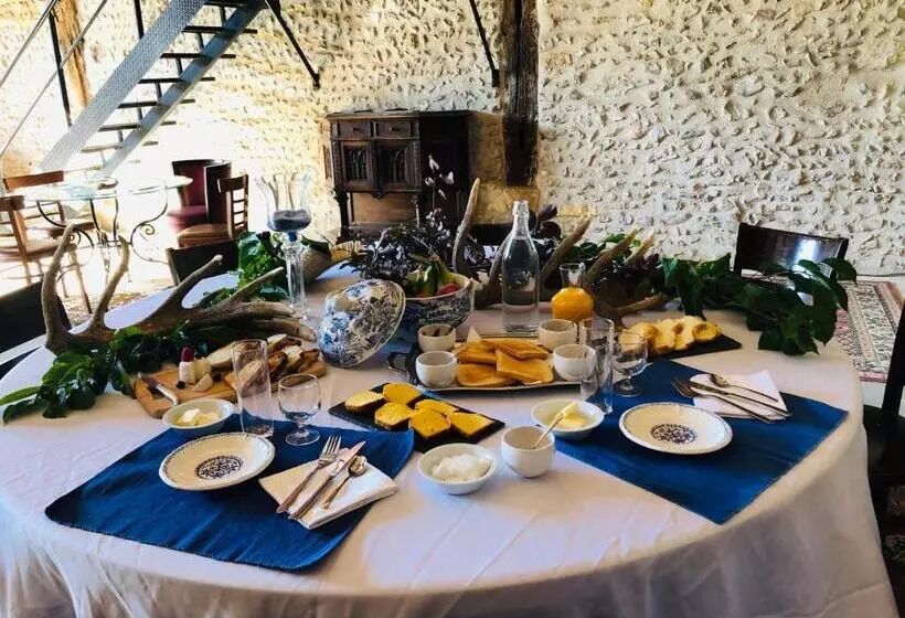 Aamiaismajoitus (B&B) Chambre Familiale élevage Girbal