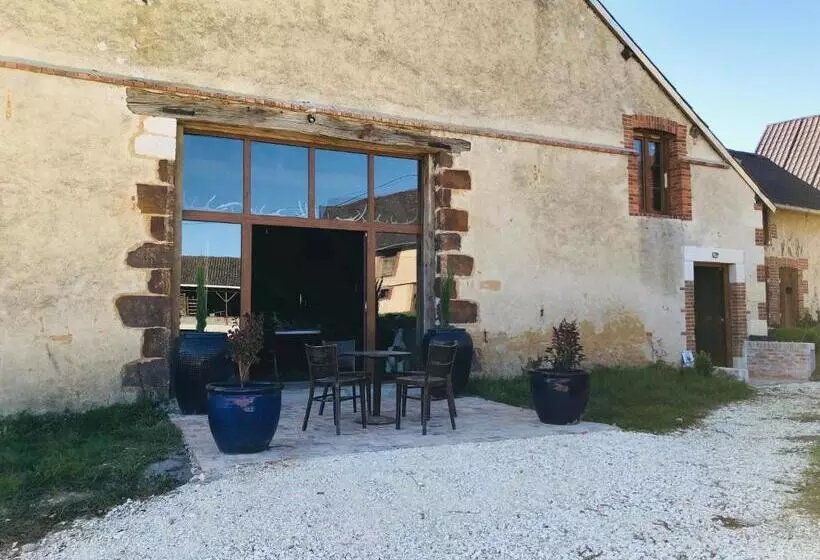 Aamiaismajoitus (B&B) Chambre Familiale élevage Girbal