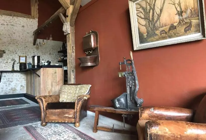 Aamiaismajoitus (B&B) Chambre Familiale élevage Girbal