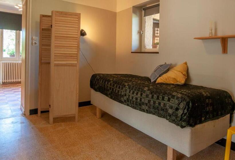 ベッドアンドブレックファースト Escudes