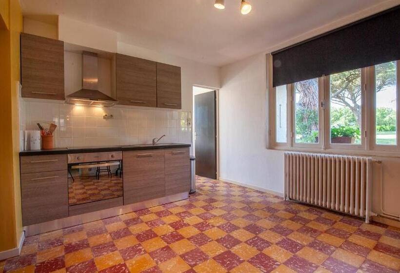 ベッドアンドブレックファースト Escudes