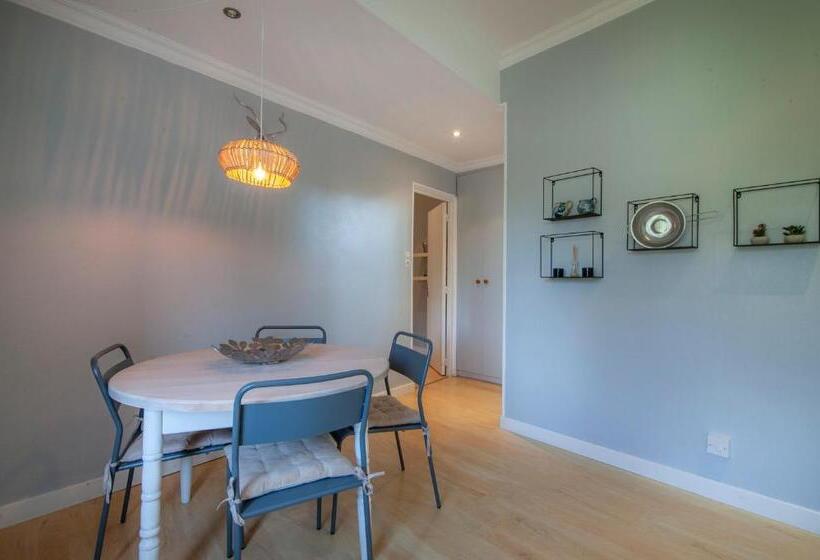 ベッドアンドブレックファースト Escudes