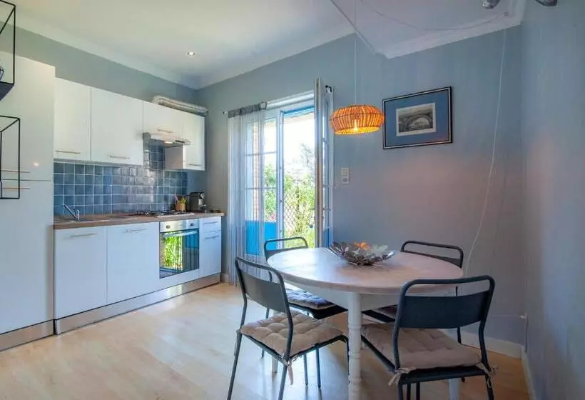 Aamiaismajoitus (B&B) Escudes