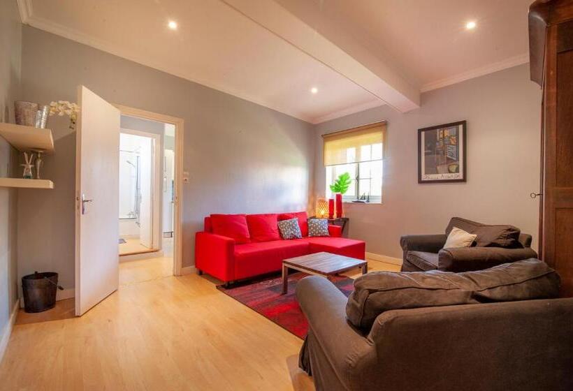 ベッドアンドブレックファースト Escudes