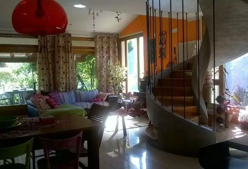 ベッドアンドブレックファースト La Luce Della Luna