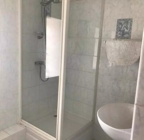 ベッドアンドブレックファースト Le Logis Des Quatre Puits