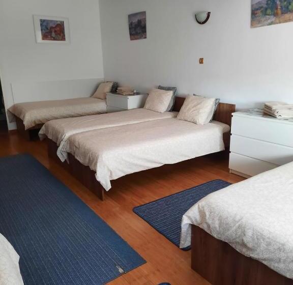 Bed and Breakfast Pensiunea Corbeanca   Cazare Si Evenimente