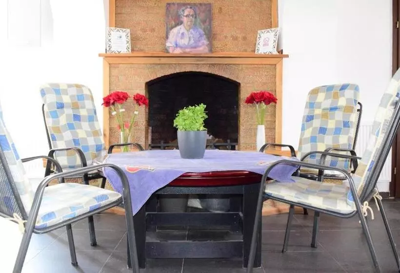 ベッドアンドブレックファースト Pensiunea Corbeanca   Cazare Si Evenimente