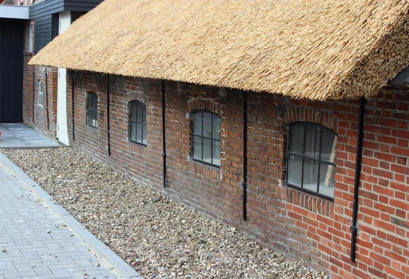 住宿加早餐 Veldzicht Metslawier