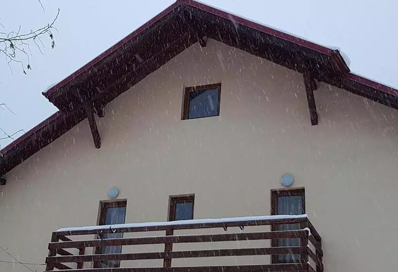 Aamiaismajoitus (B&B) Vila Carmen