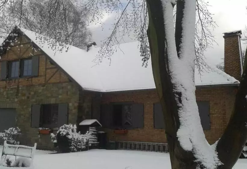 Aamiaismajoitus (B&B) Villa Lumina