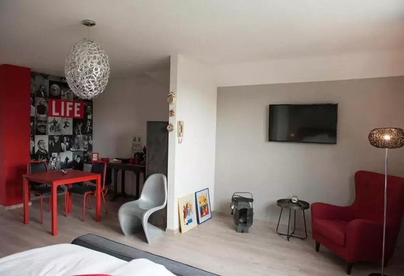 Aamiaismajoitus (B&B) Villa Lumina