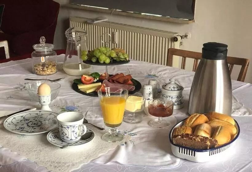 Aamiaismajoitus (B&B) Zum Alten Pfarrhaus