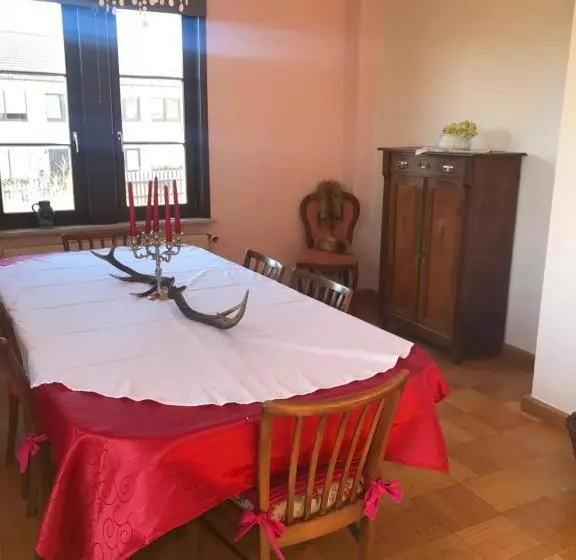 Aamiaismajoitus (B&B) Zum Alten Pfarrhaus