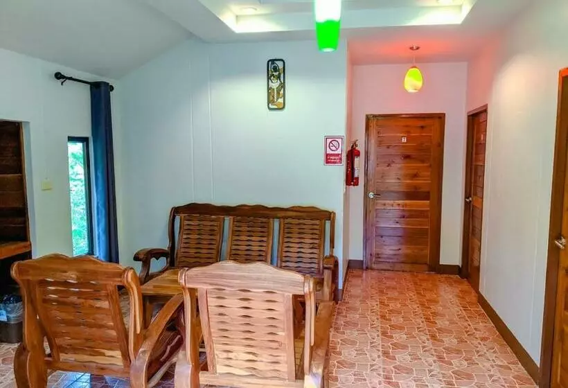 ホテル วังผา ชาเล่ต์ รีสอร์ท