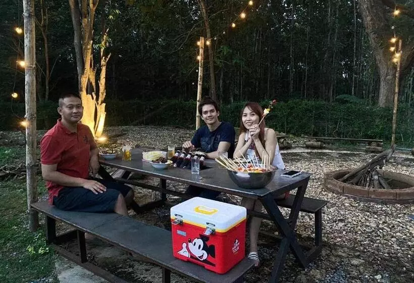 ホテル บ้านภัทร์จรัส น่าน   Baan Patjarad Nan