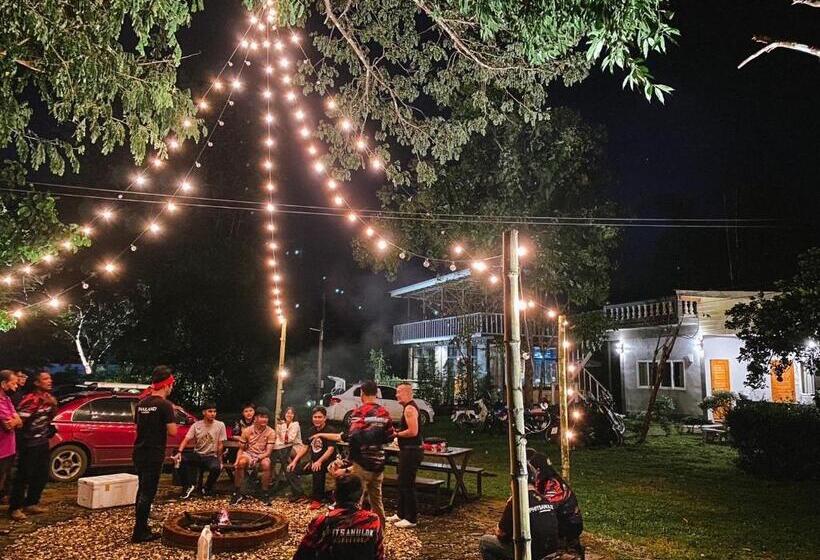 Hotel บ้านภัทร์จรัส น่าน Baan Patjarad Nan