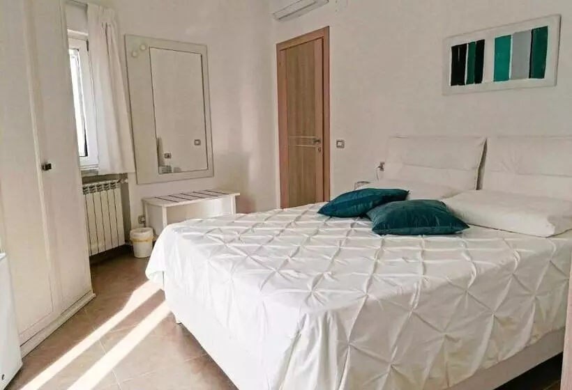 ホテル Feudo Di Castelmozzo