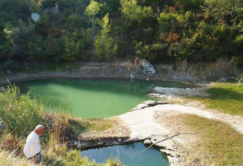 ホテル Feudo Di Castelmozzo